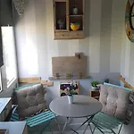 לינה וארוחת בוקר La Cameretta 3*