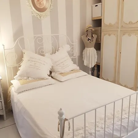 La Cameretta Bed & Breakfast *